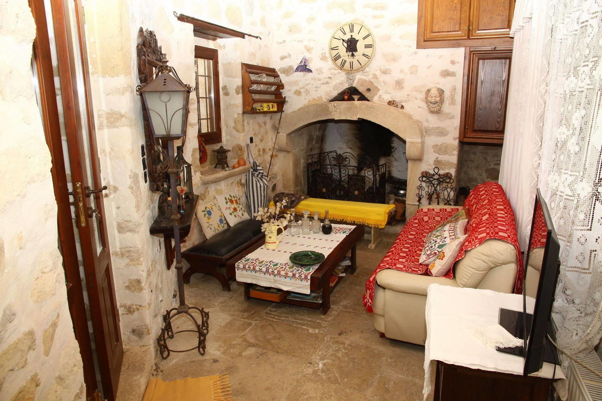 Traditional Cretan Houses,אגיוס מירונס מראה חיצוני תמונה