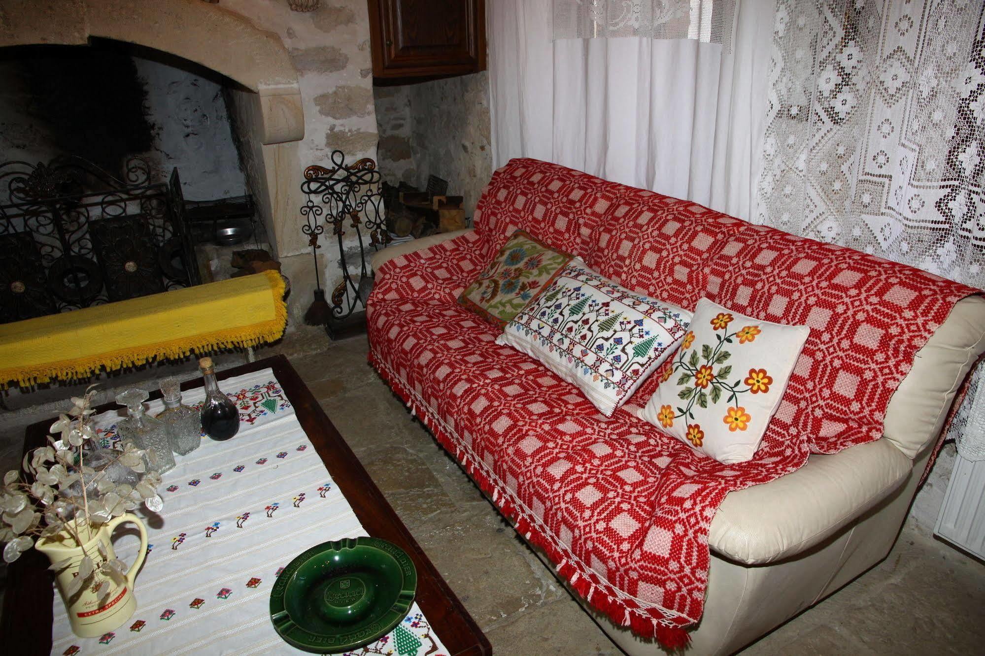 Traditional Cretan Houses,אגיוס מירונס מראה חיצוני תמונה